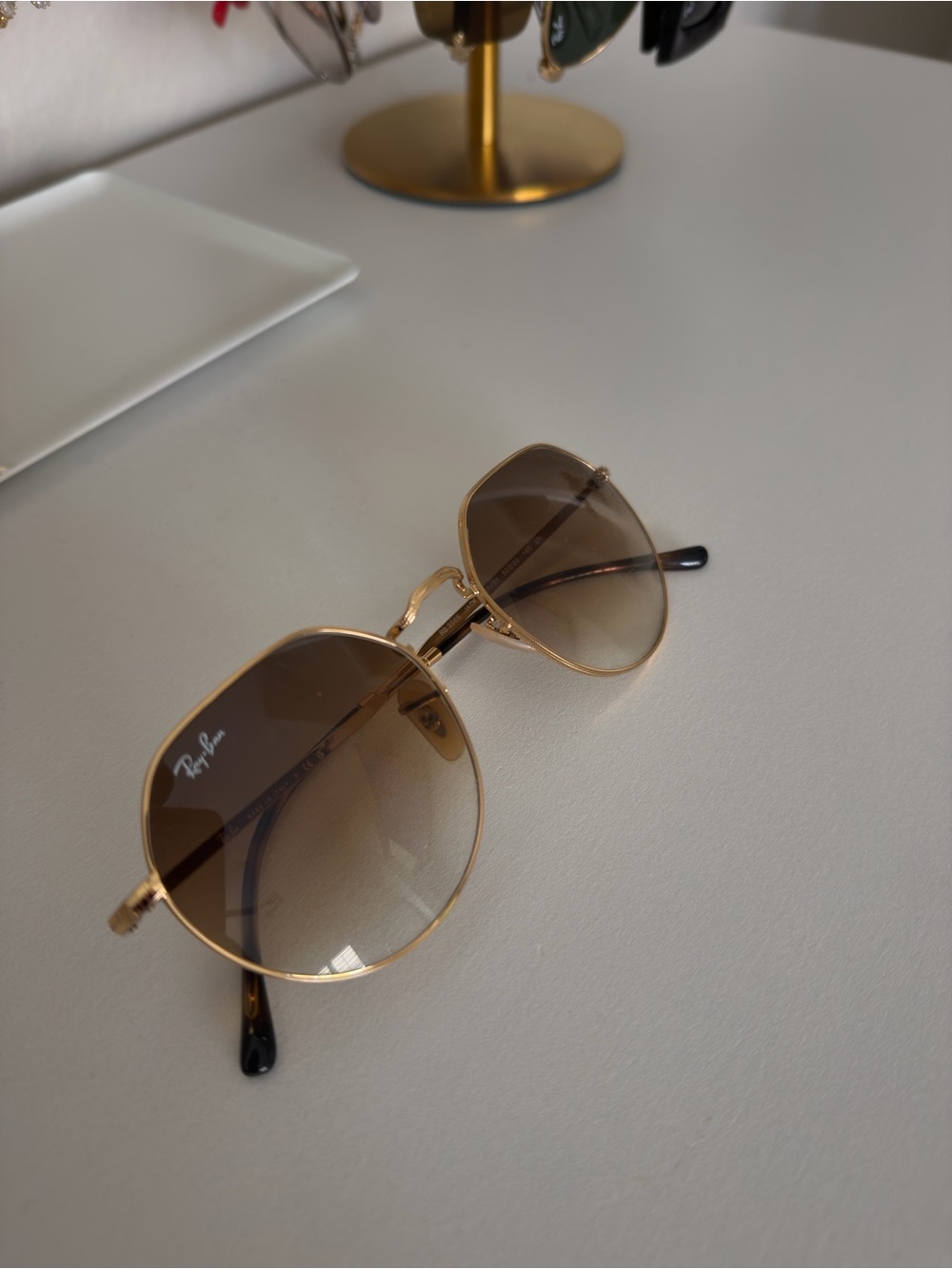 Ray-Ban Women's Gold Frame Brown Gradient Sunglasses - Round Hex Lens